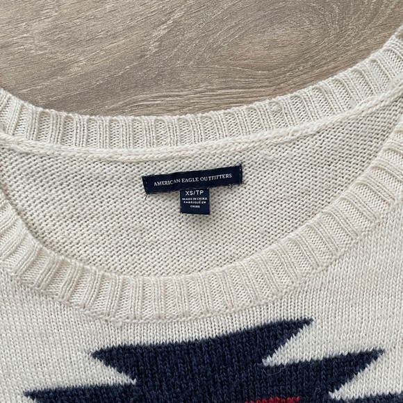 American Eagle Women’s Aztec Wool Blend Sweater - Picture 7 of 7